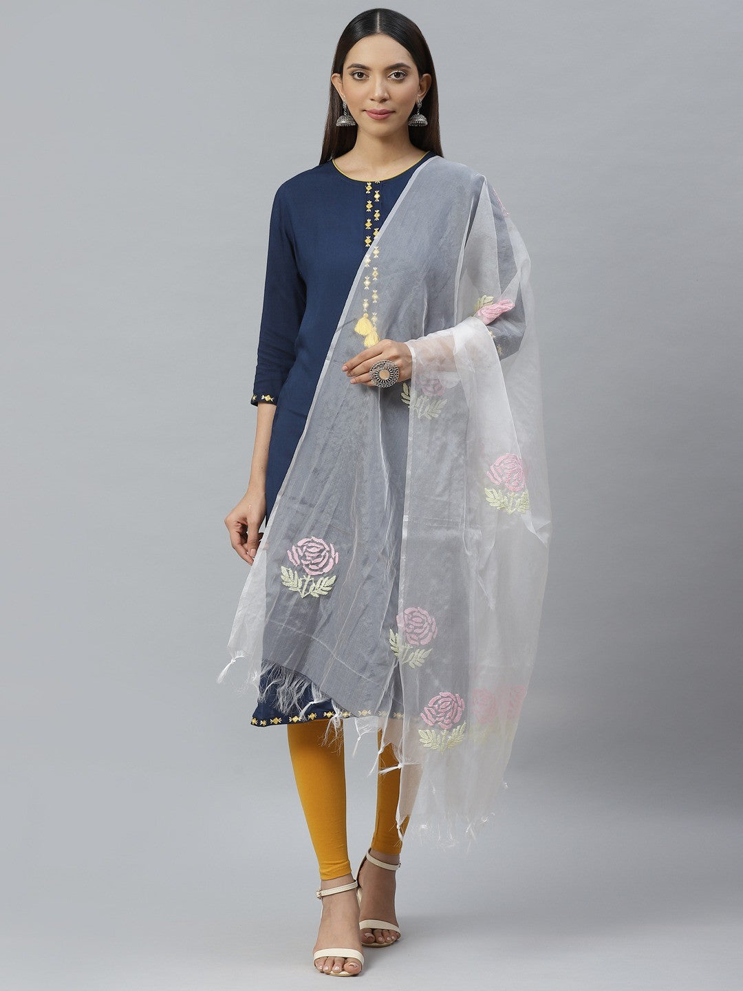 Ada Hand Embroidered White Organza Lucknowi Chikankari Dupatta– A511117