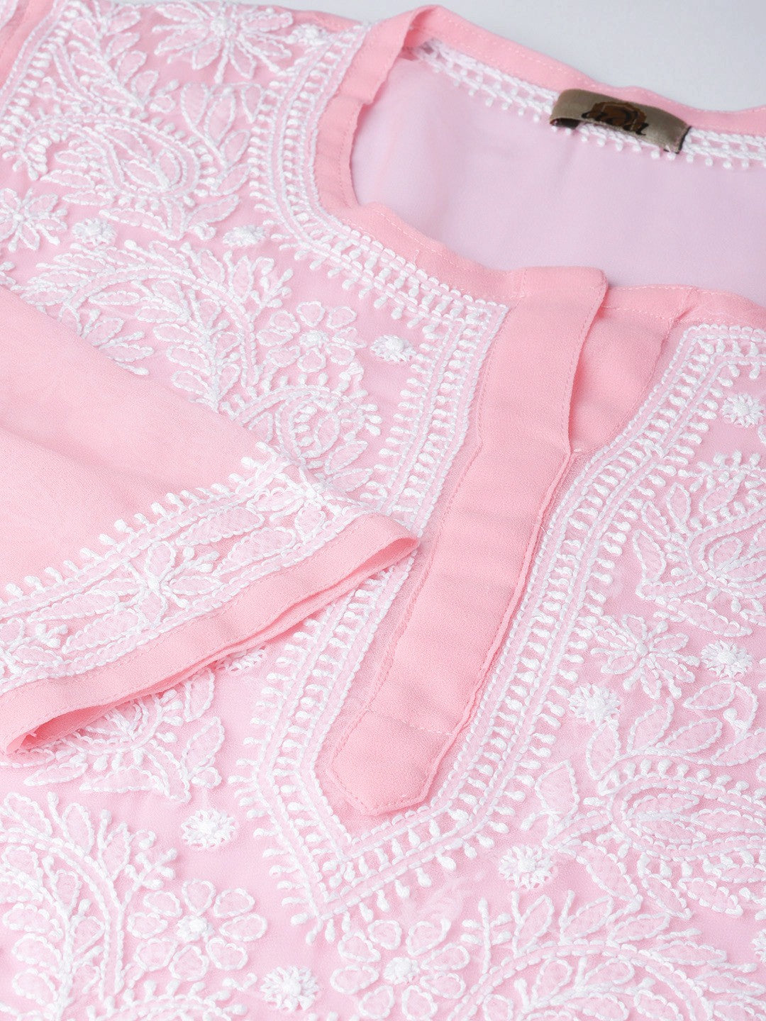 Ada Hand Embroidered Peach Faux Georgette Lucknowi Chikankari Kurta Set With Slip A100044