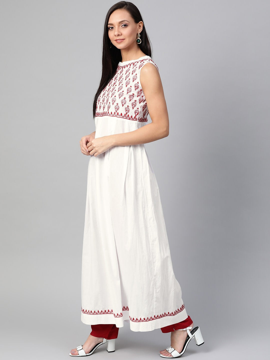 Ada Hand Embroidered White Cotton Lucknowi Chikankari A-line Kurta with Muqaish Work A100467