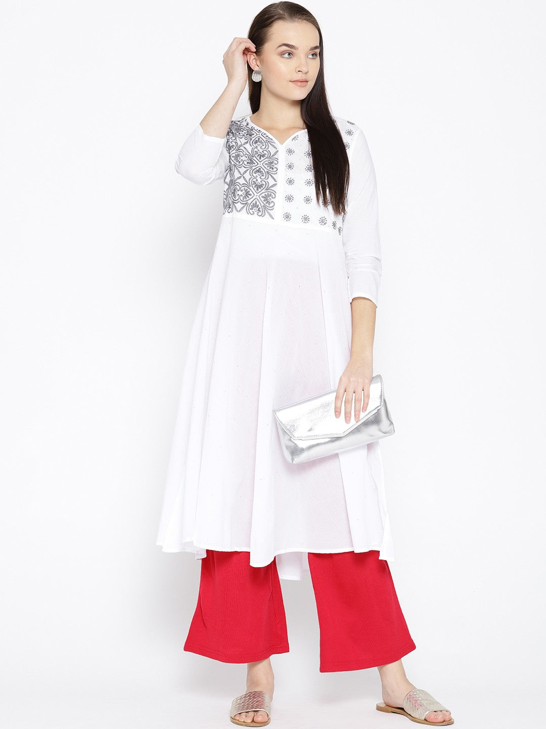 Ada Hand Embroidered White Cotton Lucknowi Chikankari Straight Kurta With Muqaish Work A100056