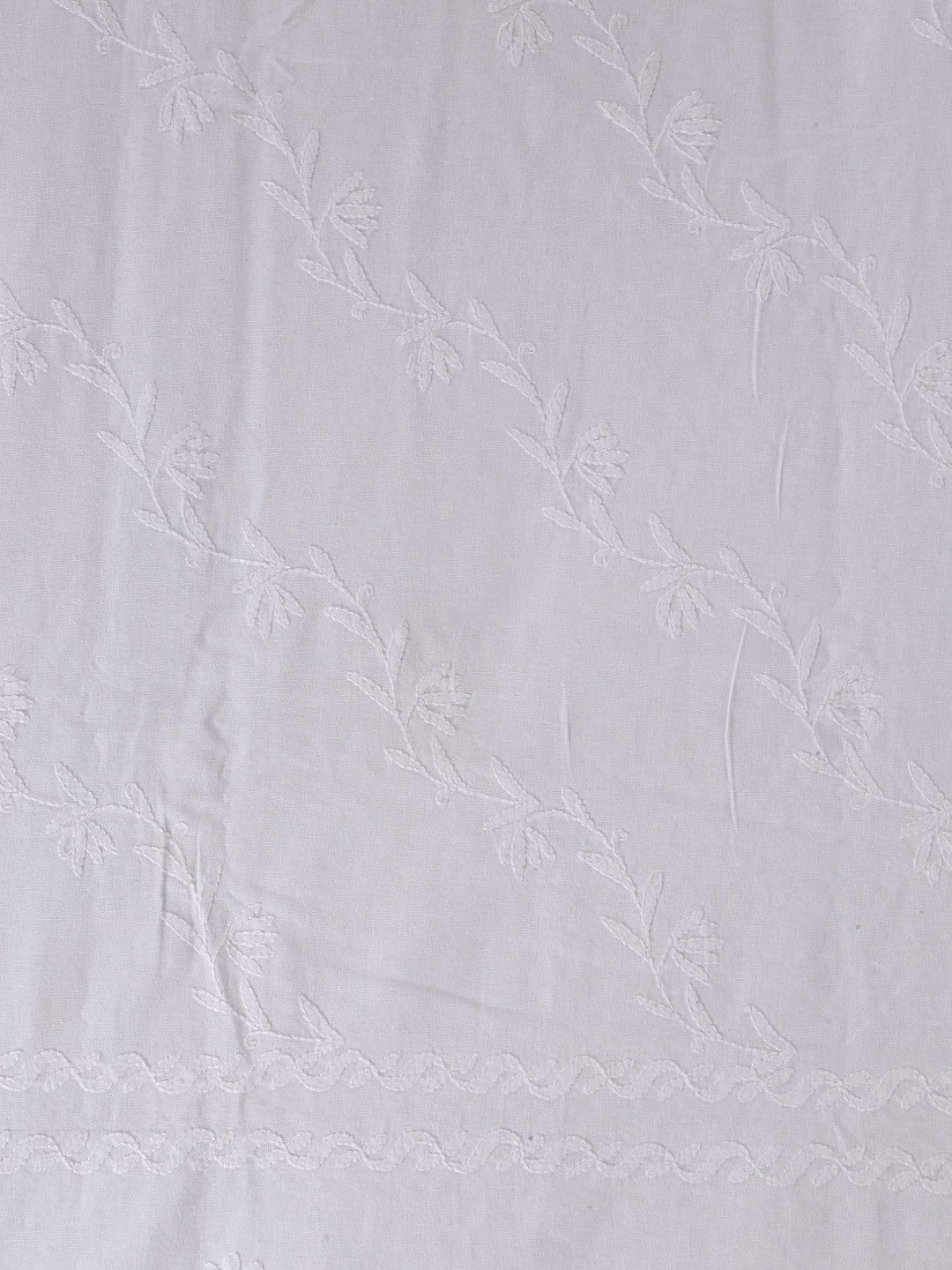 Ada Hand Embroidered White Cotton Lucknowi Chikankari Bed Sheet Set-A598085