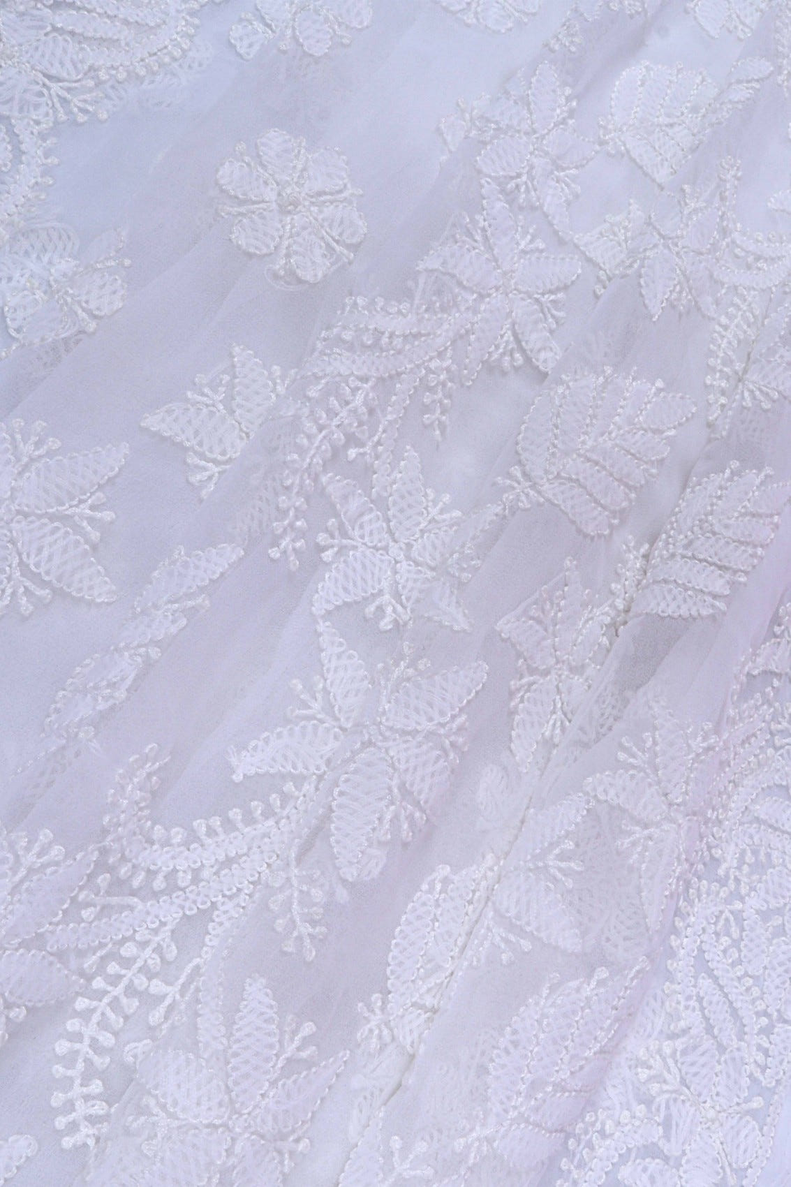 Ada Hand Embroidered White Georgette Lucknowi Chikankari Saree With Blouse A621568