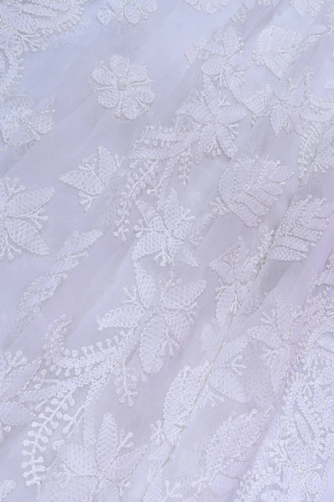 Ada Hand Embroidered White Georgette Lucknowi Chikankari Saree With Blouse A621568