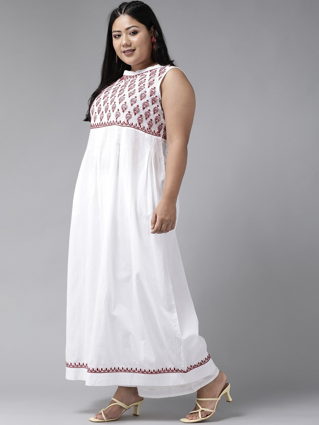 Ada Hand Embroidered White Cotton Lucknowi Chikankari A-line Kurta with Muqaish Work A100467