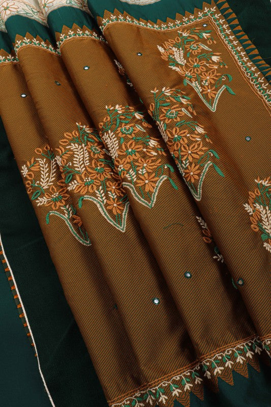 Ada Hand Embroidered Cream And Green Dual Shade Silk Lucknowi Chikankari Saree/Blouse With Mirror Work A67386