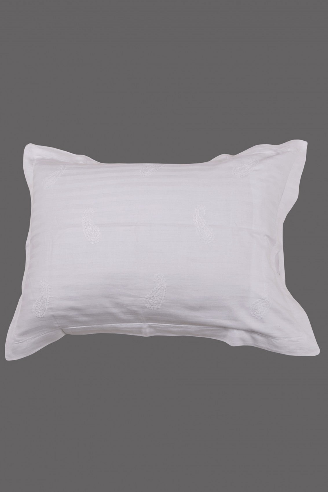 Ada Hand Embroidered White Cotton Lucknowi Chikankari Bed Sheet Set-A49701