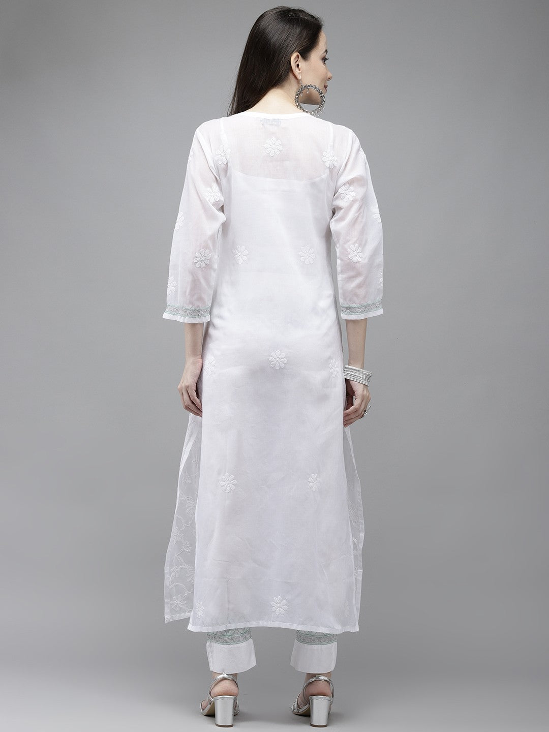 Ada Hand Embroidered White Cotton Lucknowi Chikankari Straight Kurta With Zari Work A411439