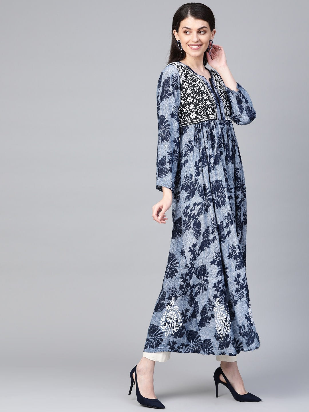 Ada Hand Embroidered Blue Cotton Lucknowi Chikankari Straight  Kurta A100460