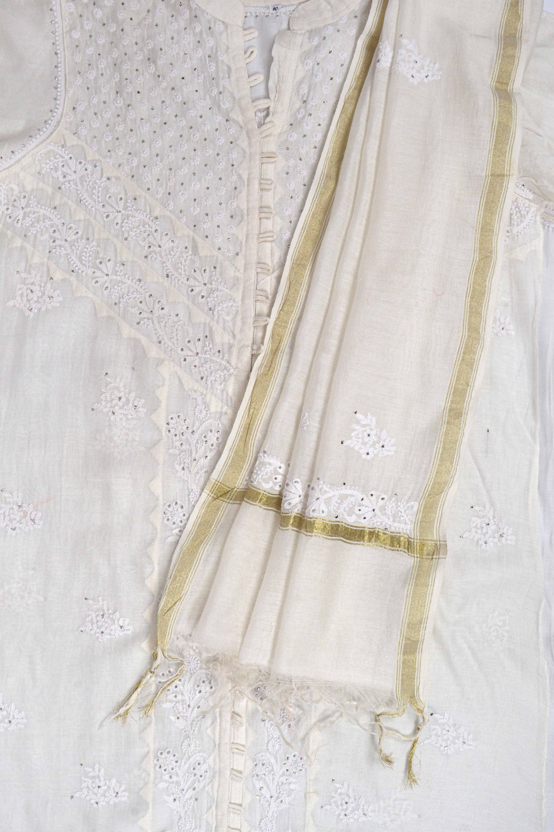 Ada Hand Embroidered Cream Chanderi Lucknowi Chikankari Semi-Stitched Anarkali Kurta Dupatta Set With Muqaish Work A326794
