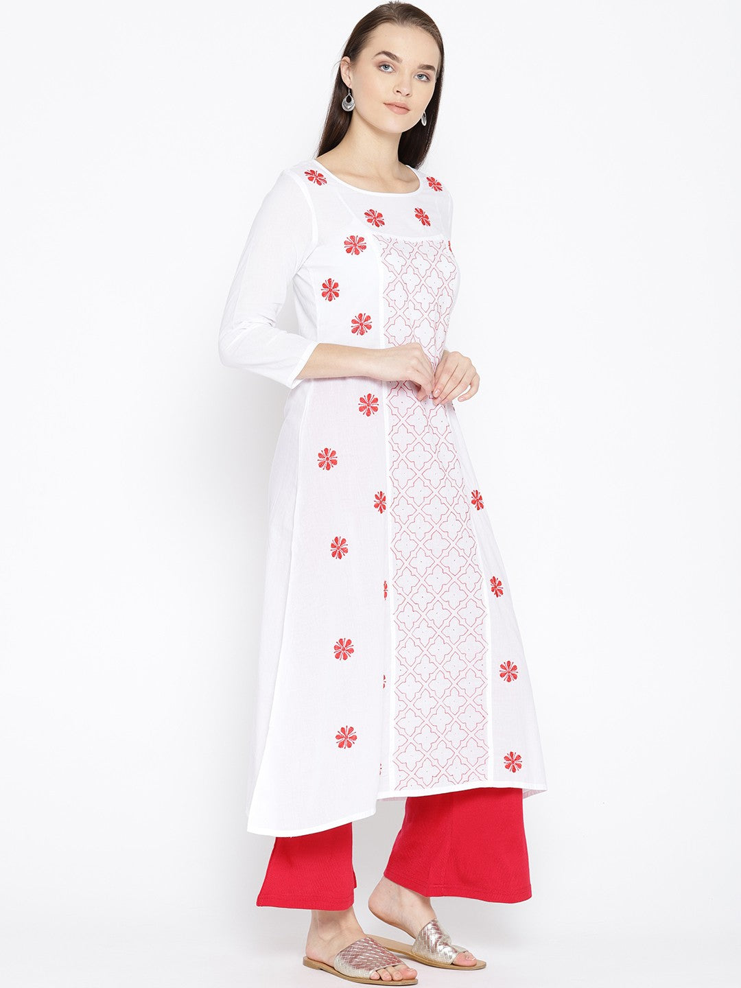 Ada Hand Embroidered White Cotton Lucknow Chikankari Kurta With Muqaish Work-A100047