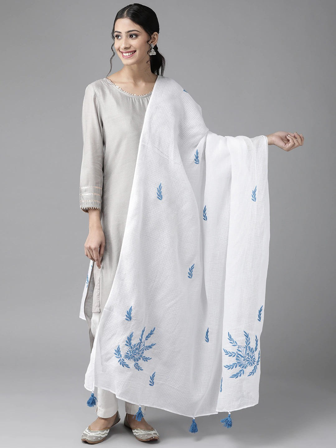 Ada Hand Embroidered White Kota Lucknowi Chikankari Dupatta- A511144