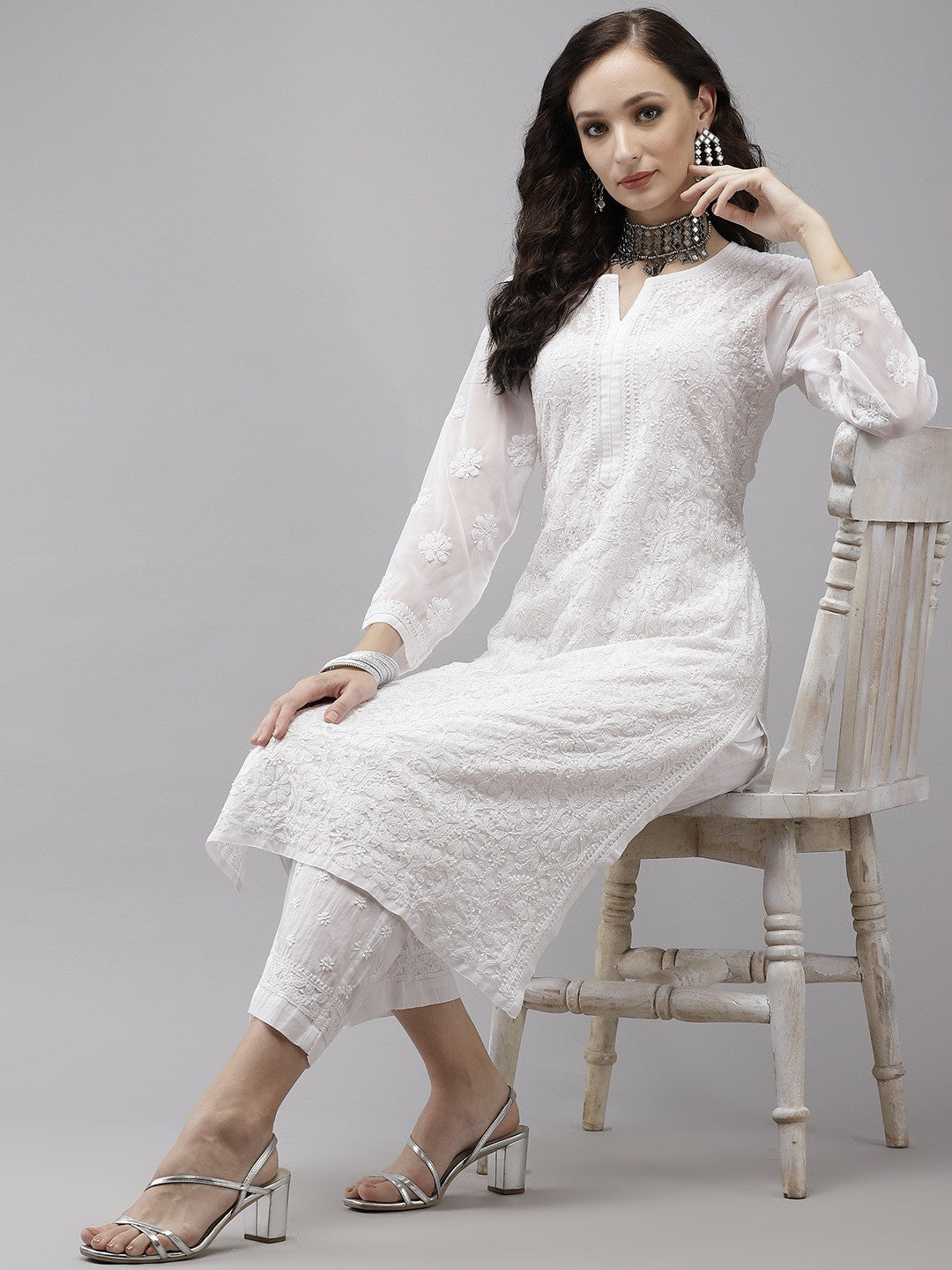 Ada Hand Embroidered White Georgette Lucknowi Chikankari Kurta Set A811216