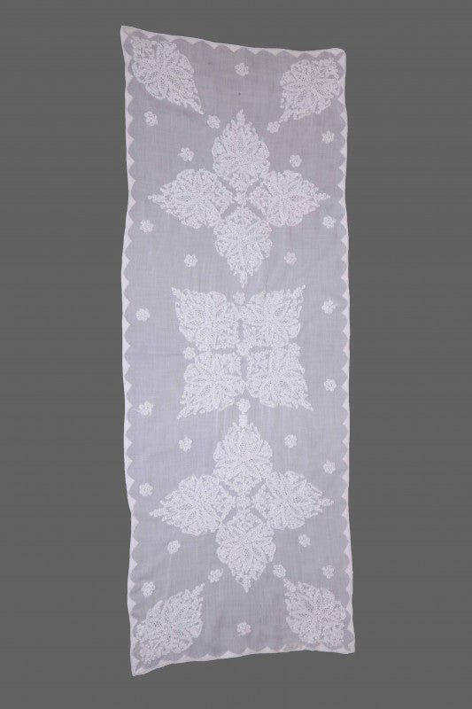 Ada Hand Embroidered White Cotton Lucknowi Chikankari Dining  Table Cover Set-A540139
