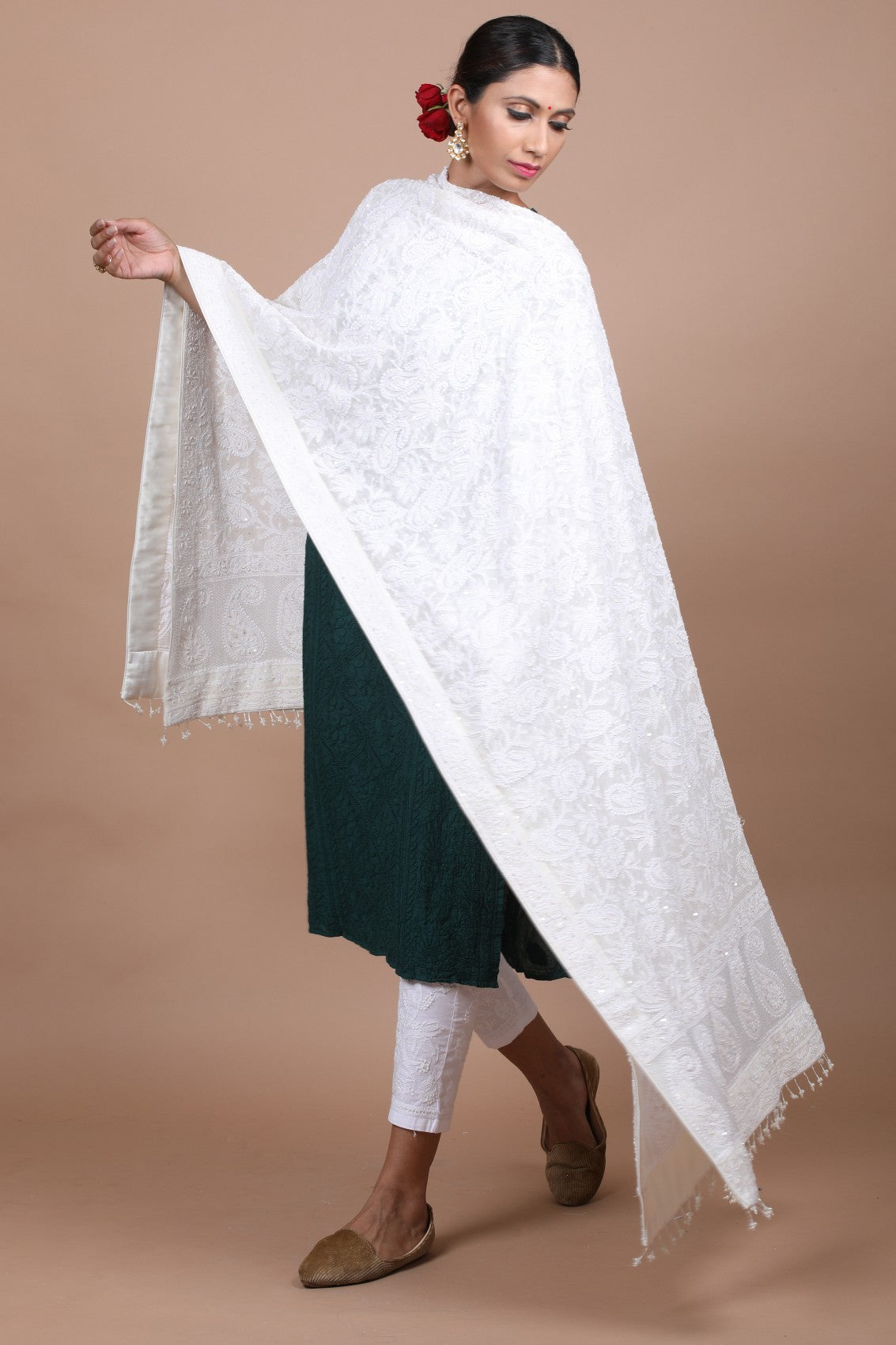 Ada Hand Embroidered White Pure Georgette Lucknowi Chikankari Dupatta With Pearl Work 01A85939