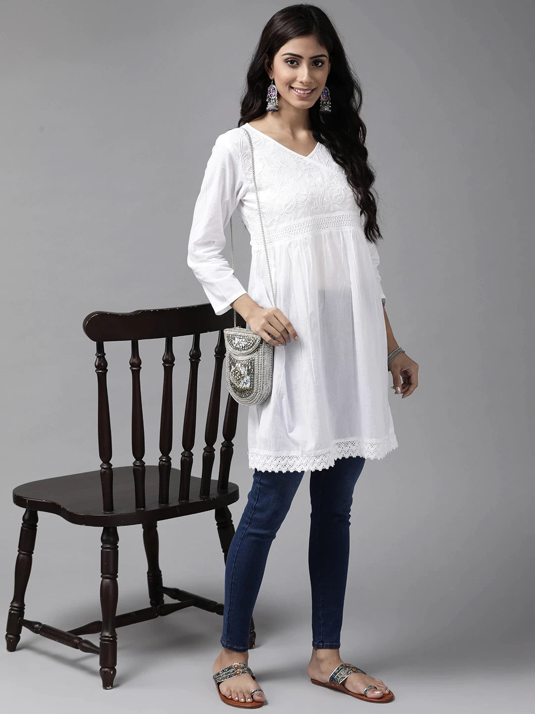 Ada Hand Embroidered White Cotton Lucknow Chikankari Kurti A391704