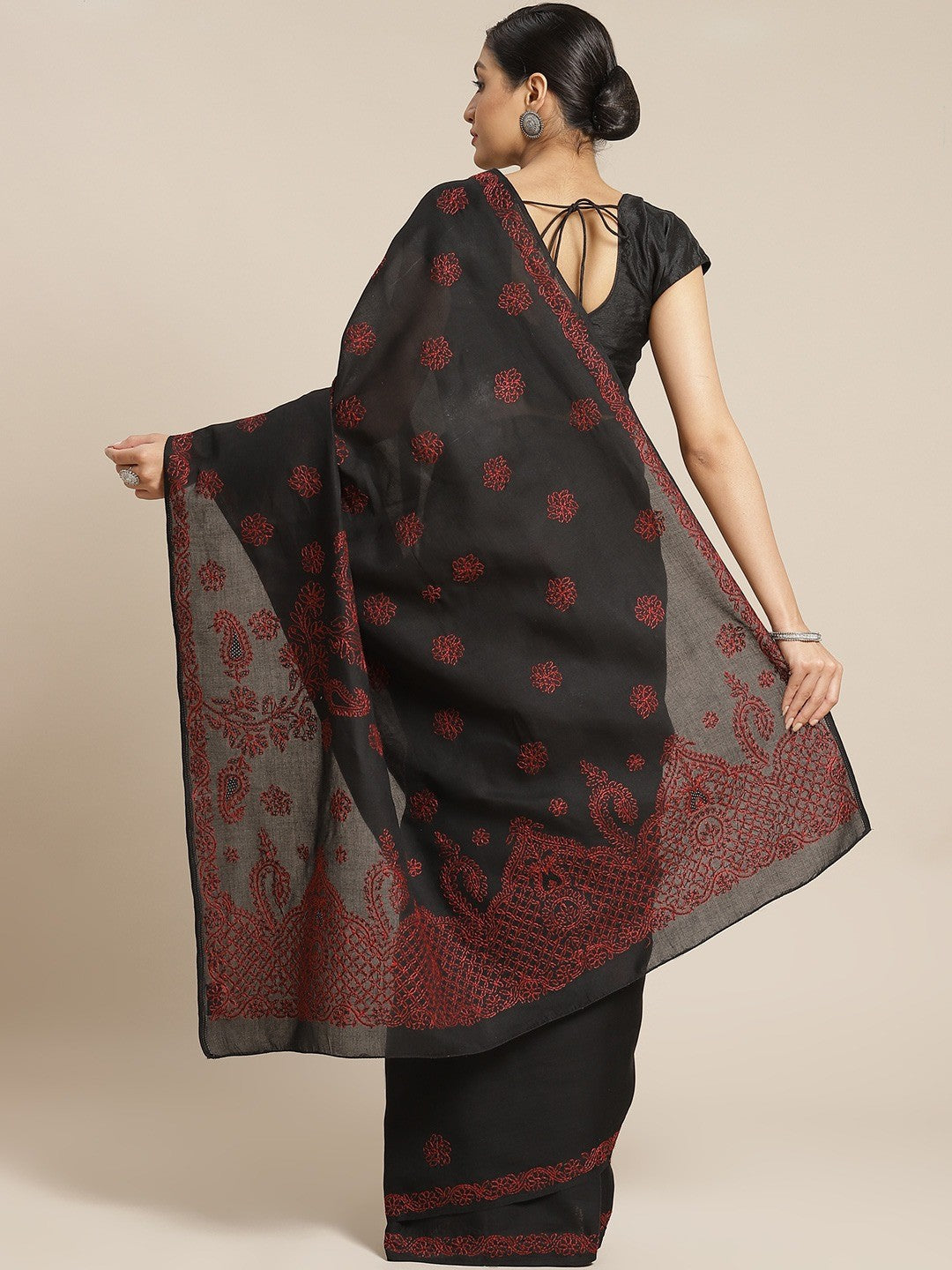 Ada Hand Embroidered Black Cotton Lucknow Chikan Saree With Blouse A311174